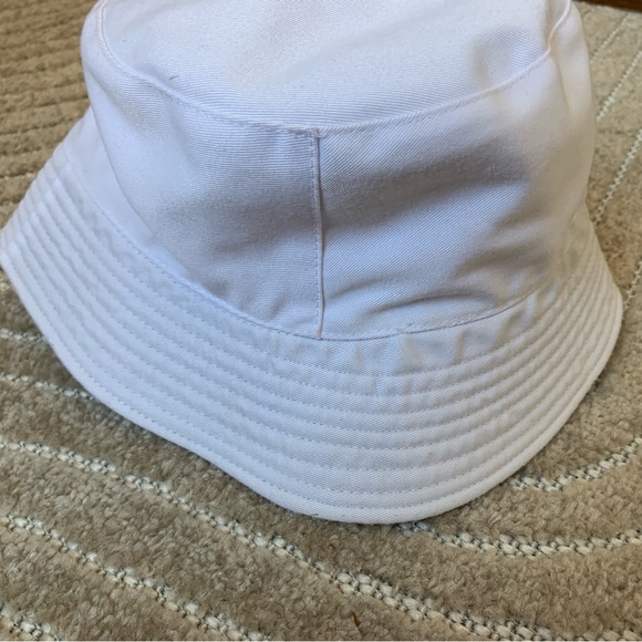 White Bucket Hat - Champion - Picture 2 of 3